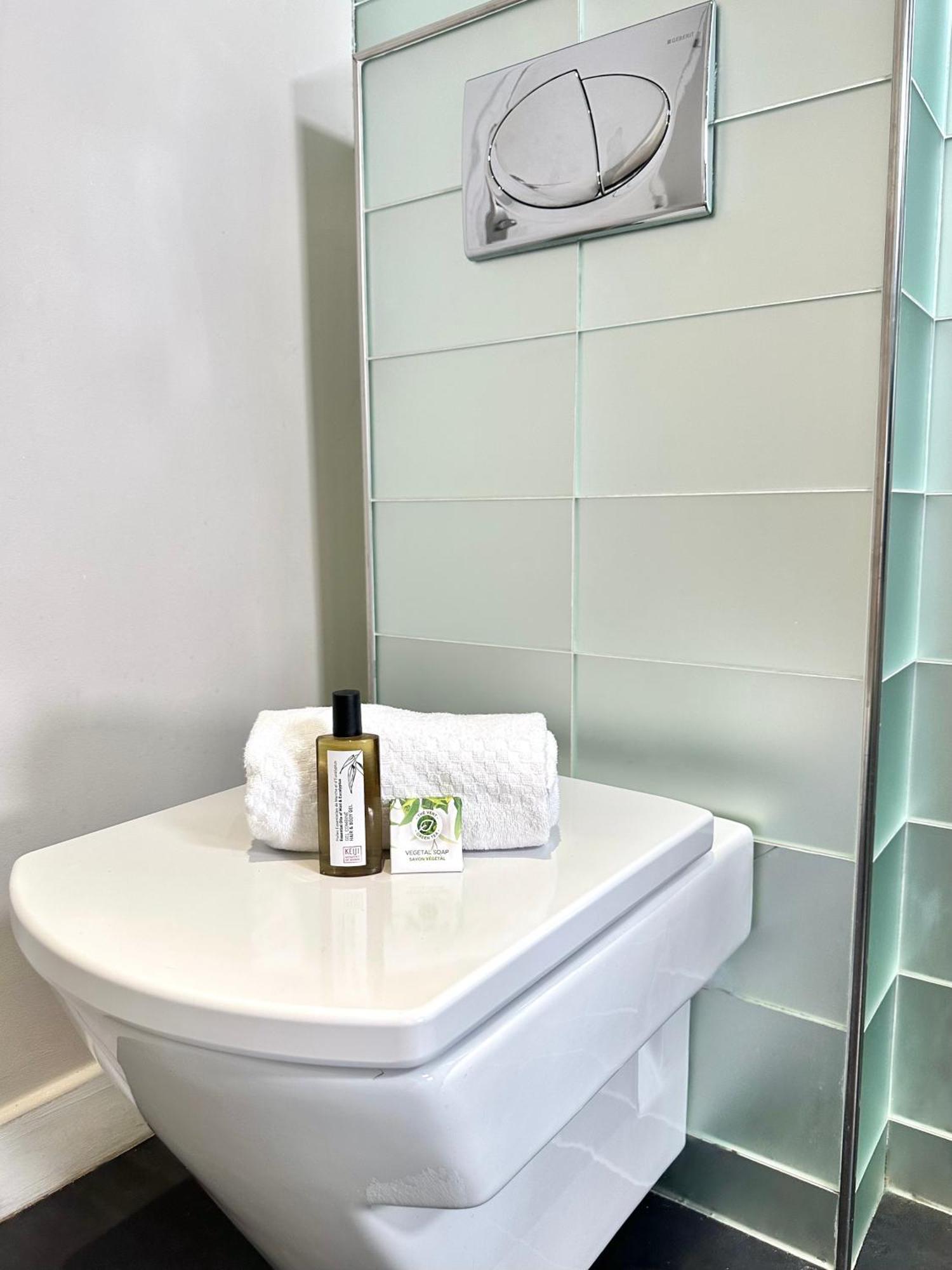 דירות פריז Luxurious Flat In Saint-Germain-Des-Pres מראה חיצוני תמונה
