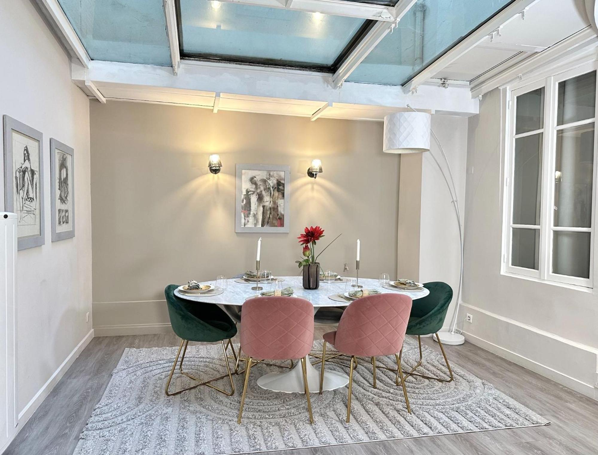דירות פריז Luxurious Flat In Saint-Germain-Des-Pres מראה חיצוני תמונה