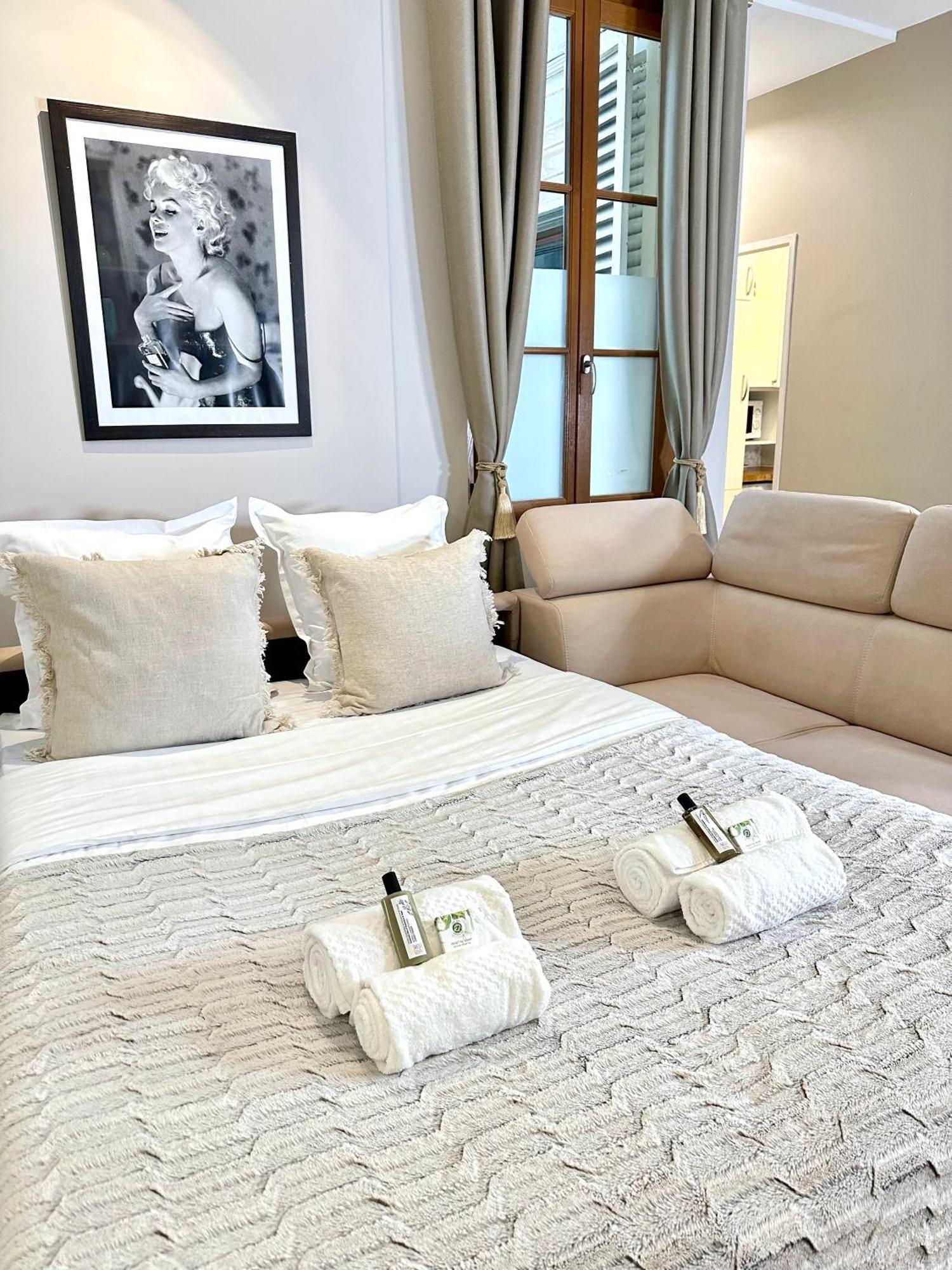 דירות פריז Luxurious Flat In Saint-Germain-Des-Pres מראה חיצוני תמונה